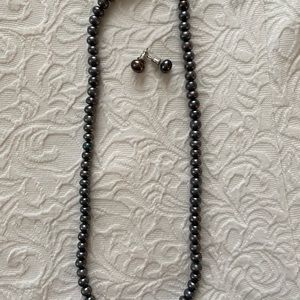 Authentic gray pearl necklace/ earrings!